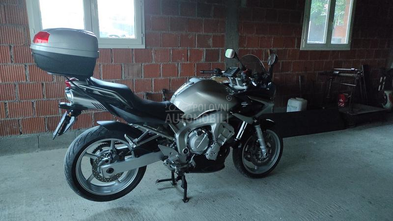 Yamaha FZ6