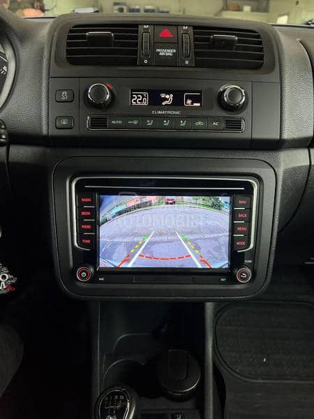 multimedija android carplay