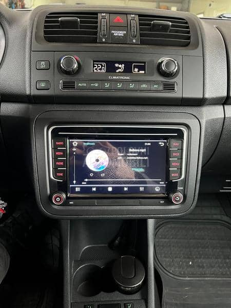 multimedija android carplay