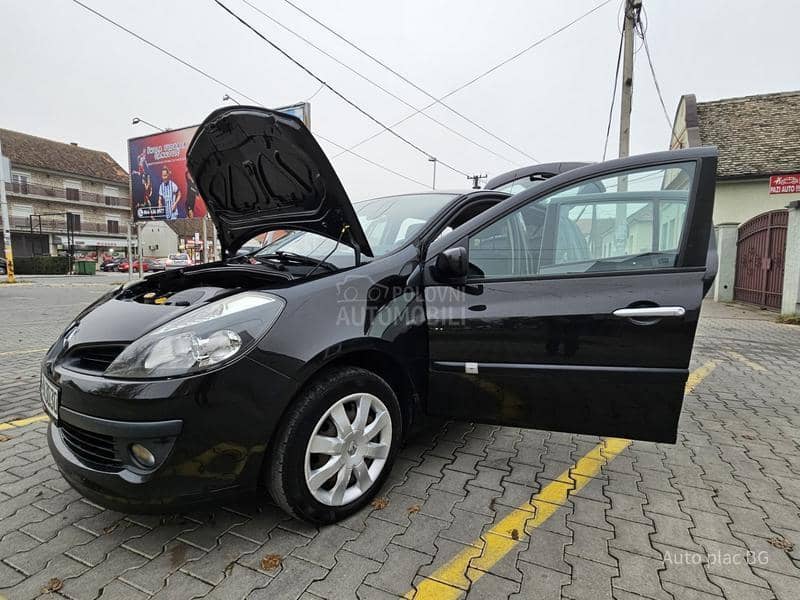 Renault Clio 1.2 16v DYNAMIQUE