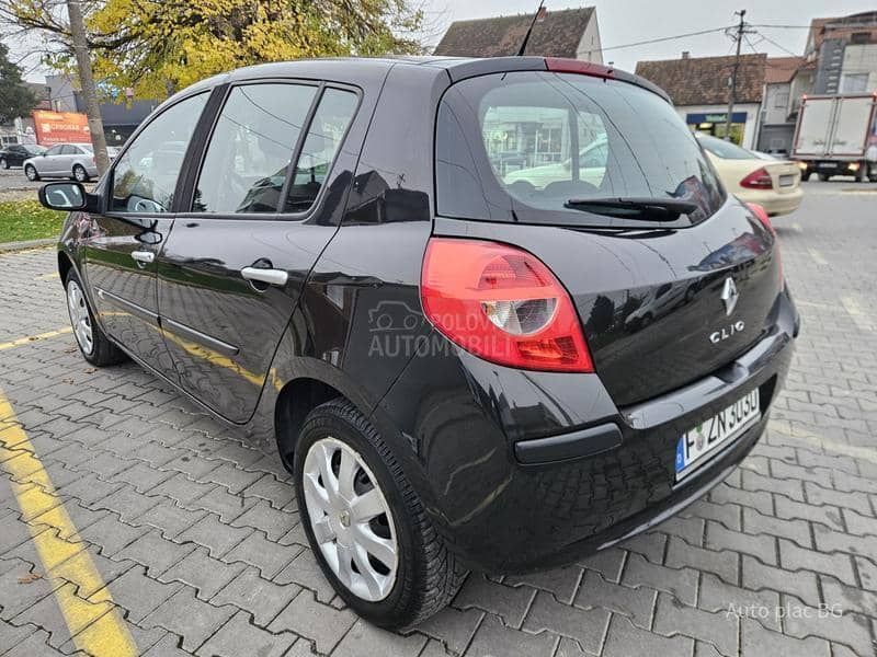 Renault Clio 1.2 16v DYNAMIQUE