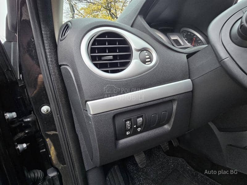 Renault Clio 1.2 16v DYNAMIQUE