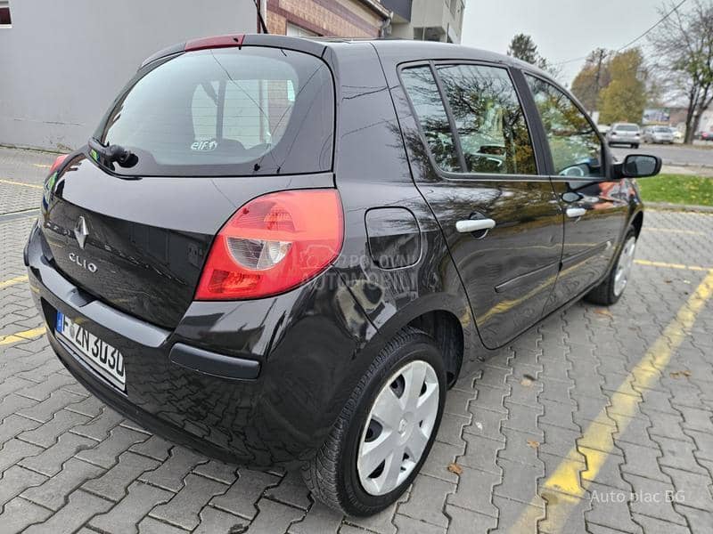 Renault Clio 1.2 16v DYNAMIQUE