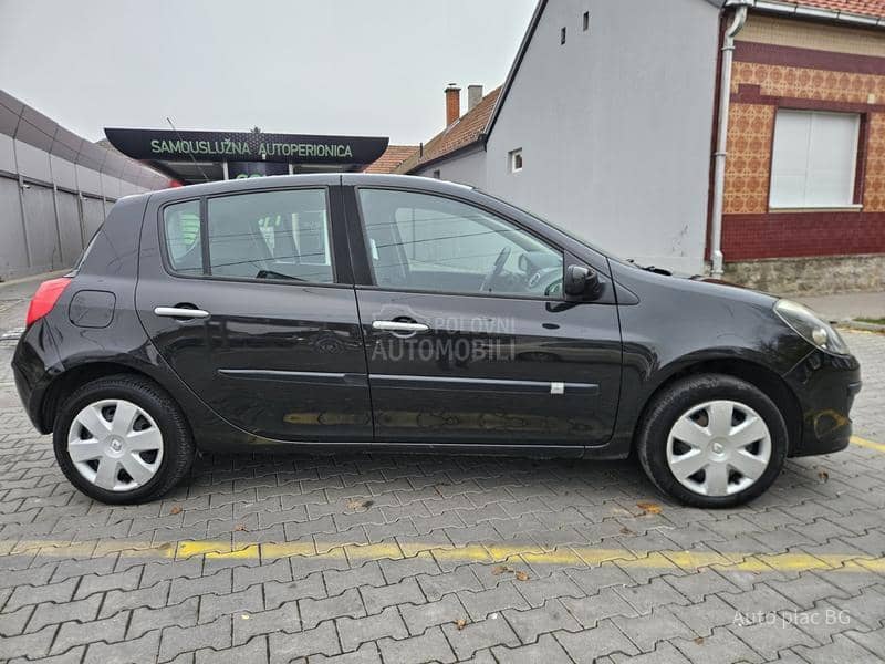 Renault Clio 1.2 16v DYNAMIQUE