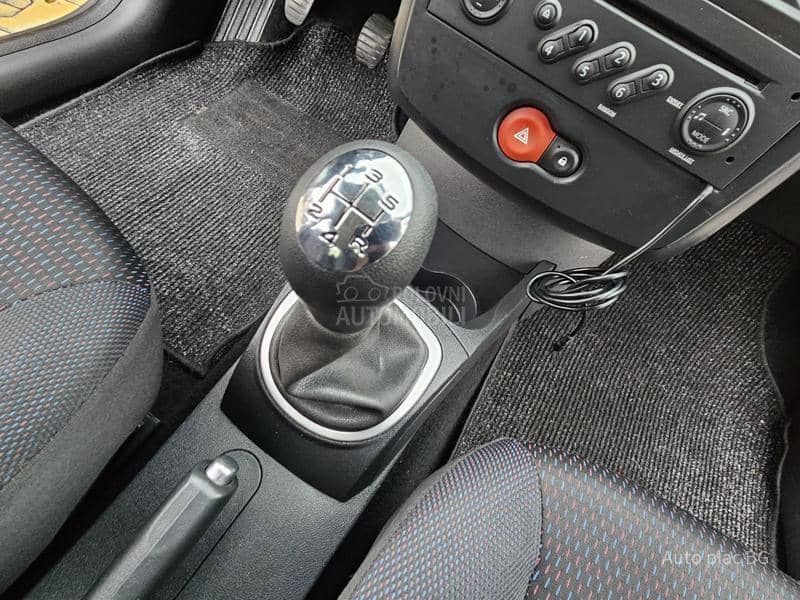 Renault Clio 1.2 16v DYNAMIQUE