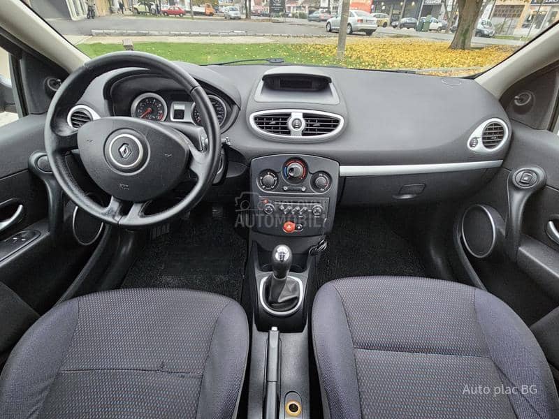 Renault Clio 1.2 16v DYNAMIQUE