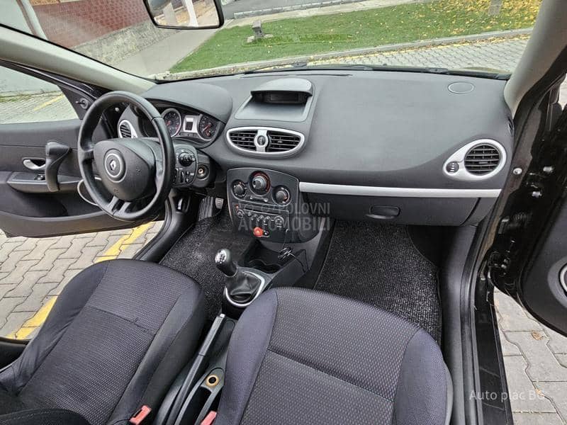 Renault Clio 1.2 16v DYNAMIQUE