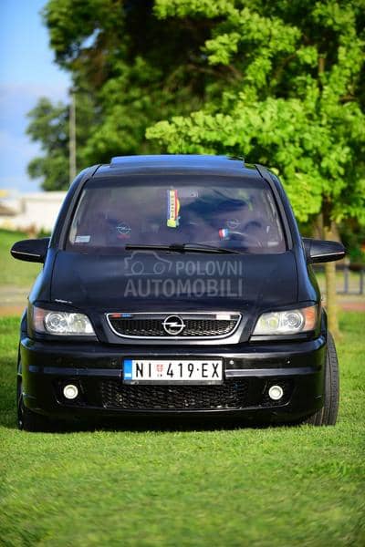 Opel Zafira OPC
