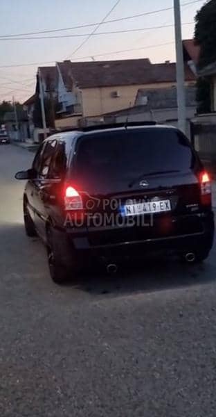 Opel Zafira OPC