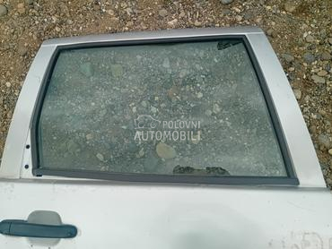 Zadnje desno staklo za Seat Cordoba