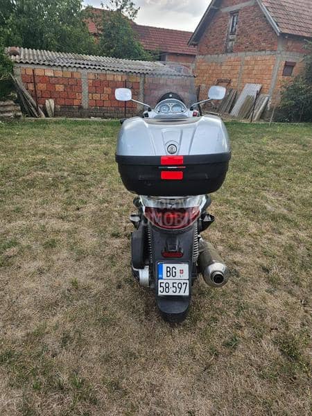 Piaggio Beverly 500
