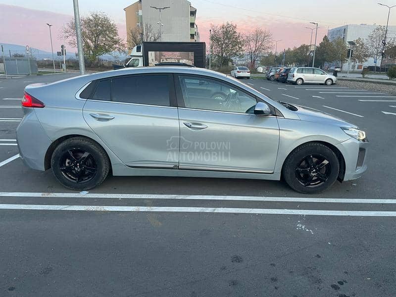 Hyundai Ioniq Hybrid