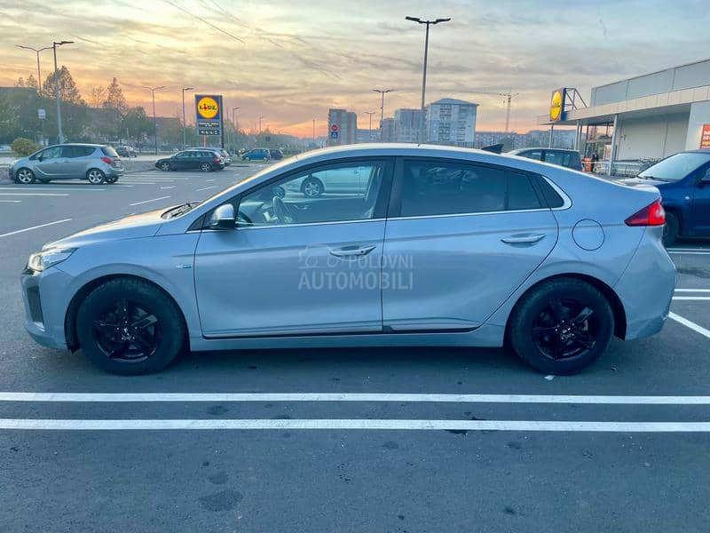 Hyundai Ioniq Hybrid