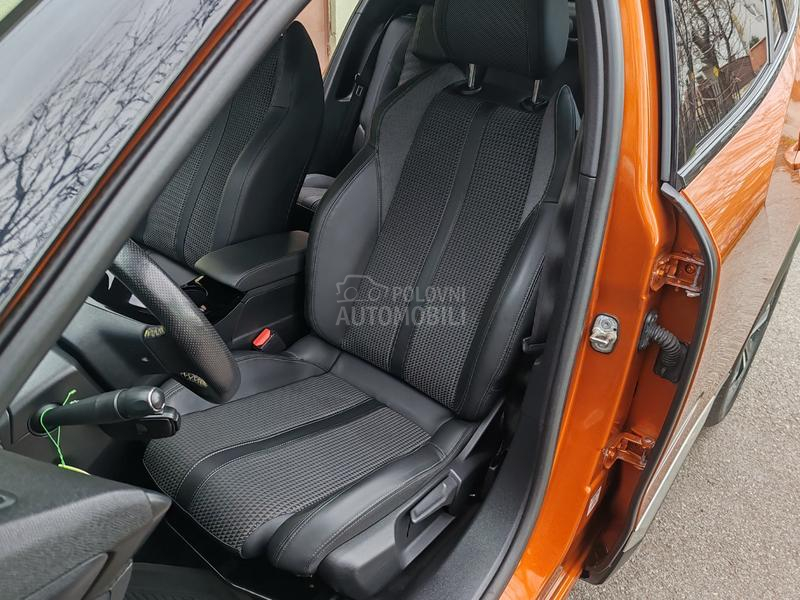 Peugeot 2008 1.2  GT Line 130