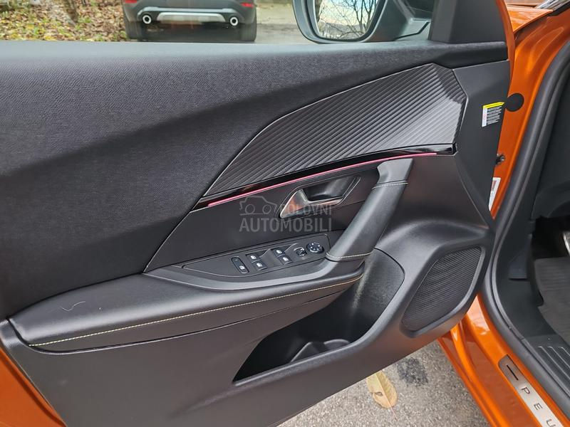 Peugeot 2008 1.2  GT Line 130