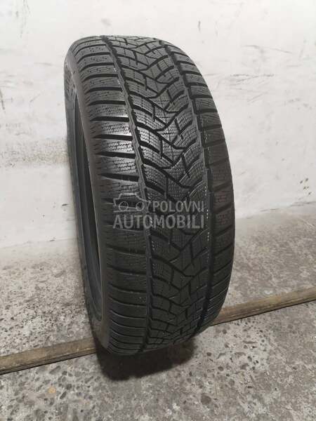 Dunlop 215/55 R17 Zimska