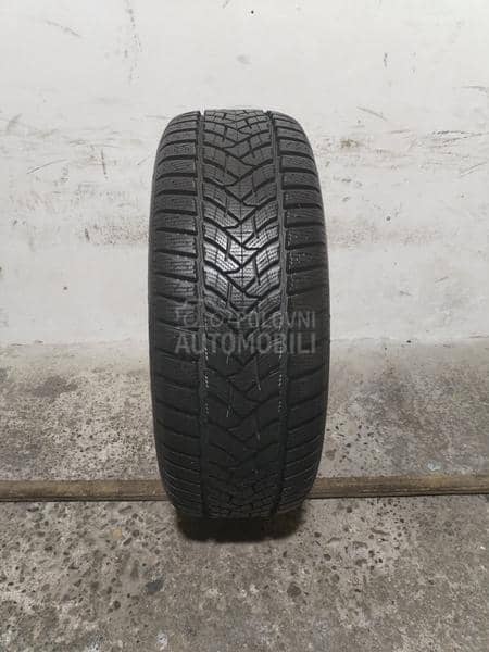 Dunlop 215/55 R17 Zimska