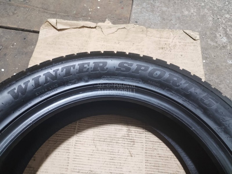 Dunlop 215/55 R17 Zimska