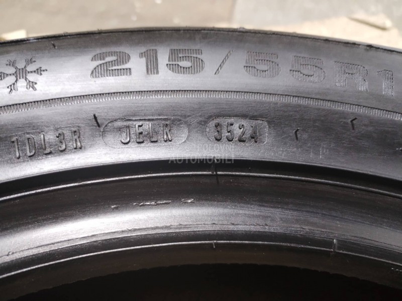 Dunlop 215/55 R17 Zimska