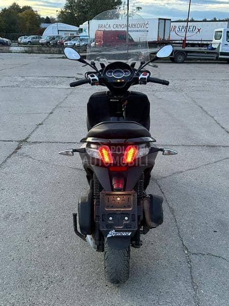 Piaggio MP3 300ie LT YOURBAN