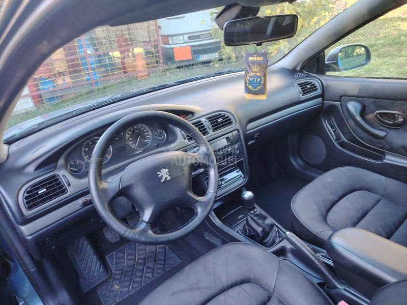 Peugeot 406 