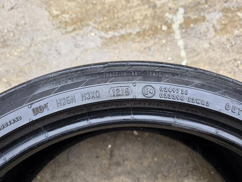 Continental 225/40 R18 Letnja