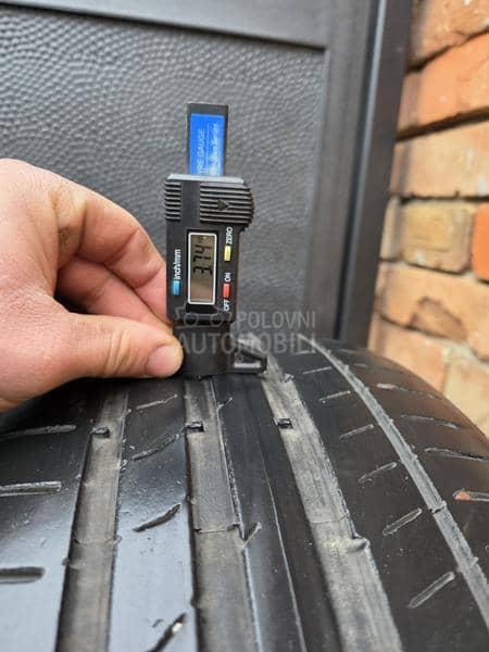 Continental 225/40 R18 Letnja