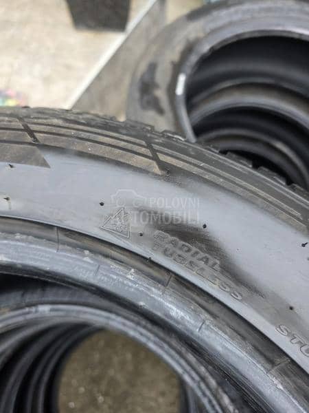 Hankook 235/55 R18 Zimska