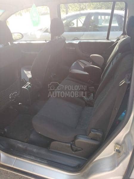 Opel Zafira 