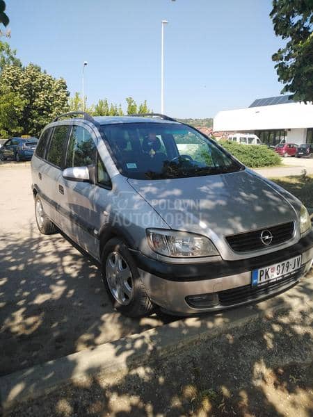 Opel Zafira 