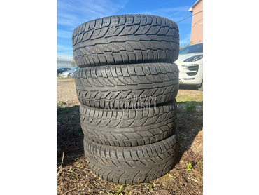 Cooper 215/65 R16 Zimska