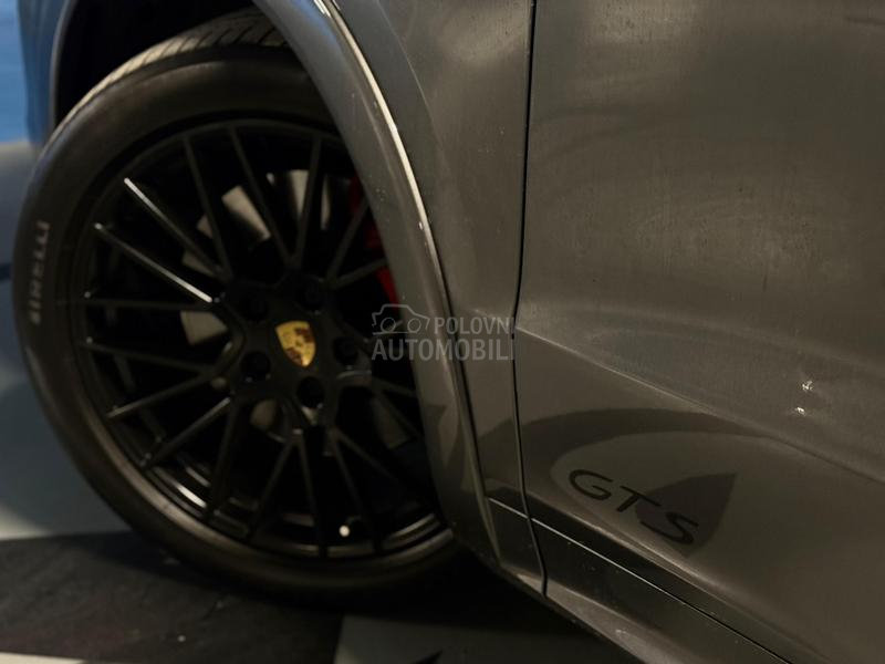 Porsche Cayenne GTS