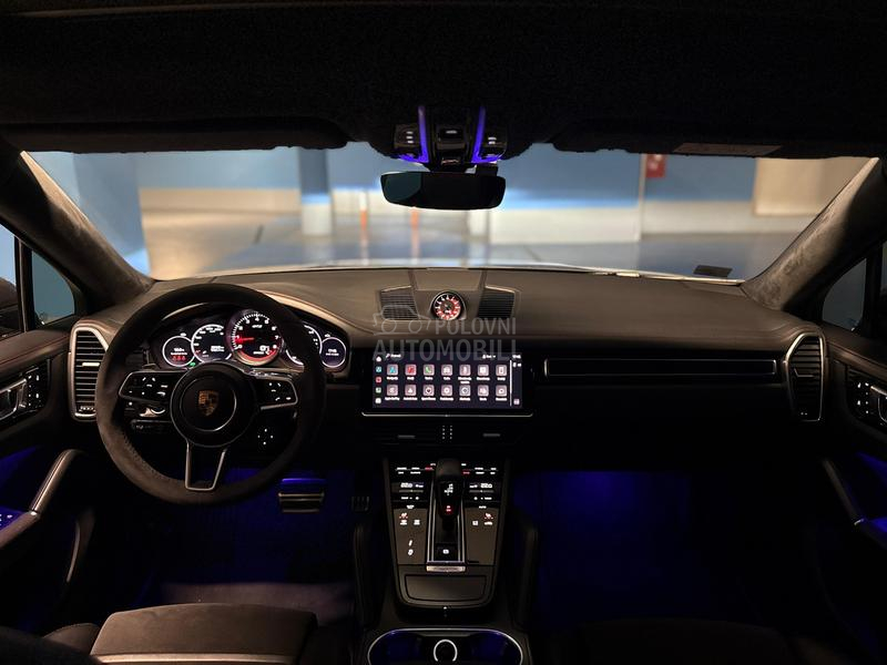 Porsche Cayenne GTS