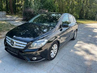 Mercedes Benz B 180 