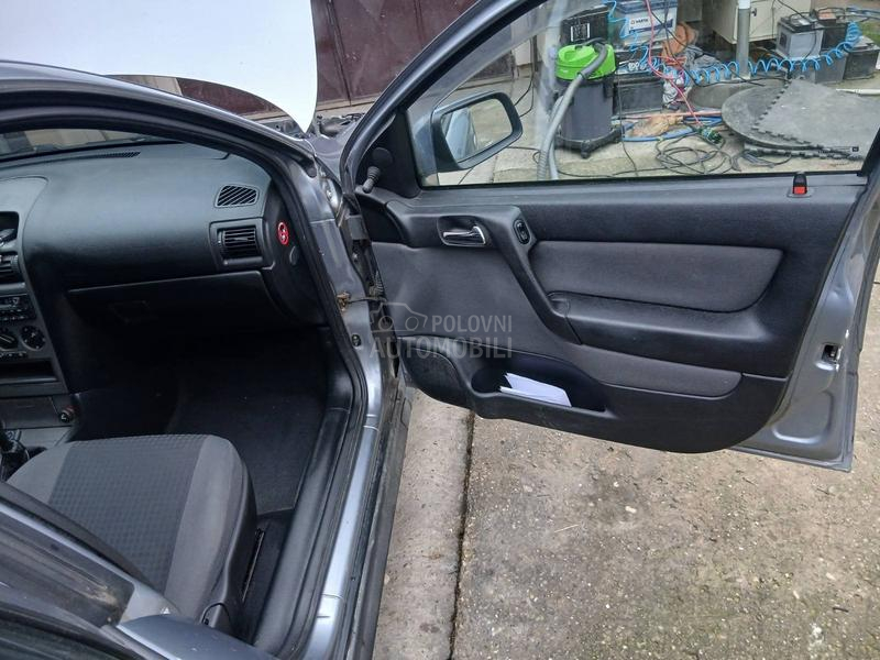 Opel Astra G 