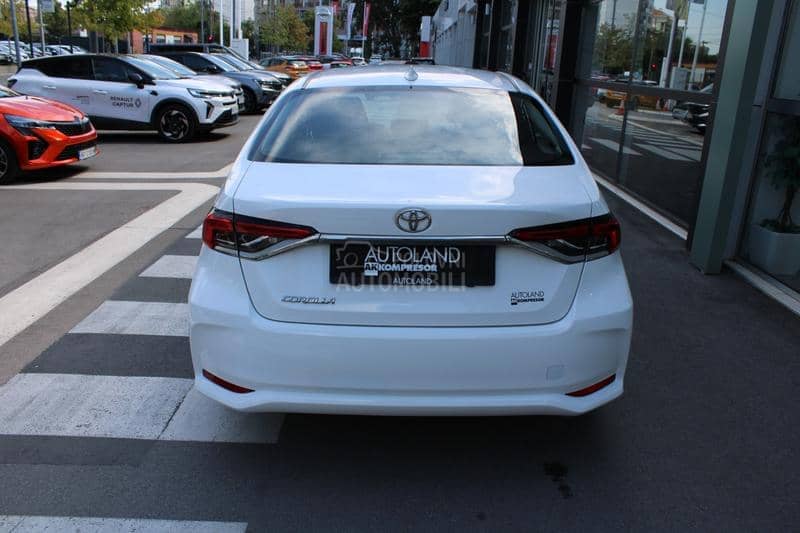 Toyota Corolla 1.5 Luna