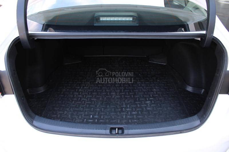 Toyota Corolla 1.5 Luna