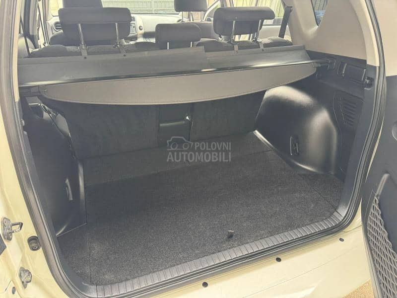 Toyota RAV 4 2.0 4x4 SPORT MATIK