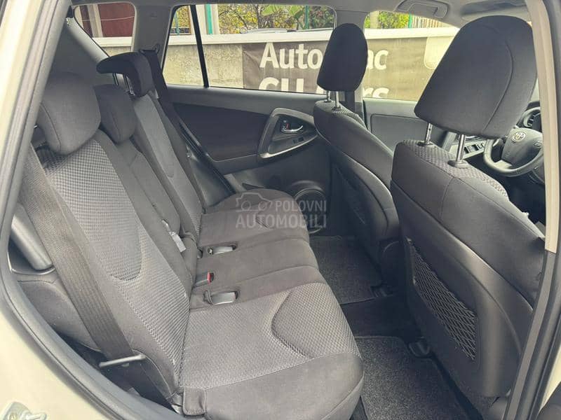 Toyota RAV 4 2.0 4x4 SPORT MATIK
