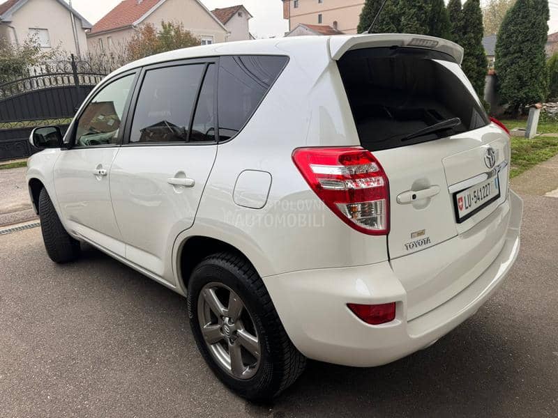 Toyota RAV 4 2.0 4x4 SPORT MATIK