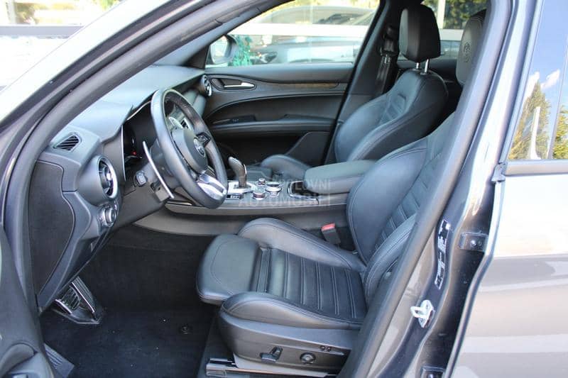 Alfa Romeo Stelvio 2.0 SPRINT Q4 AUT