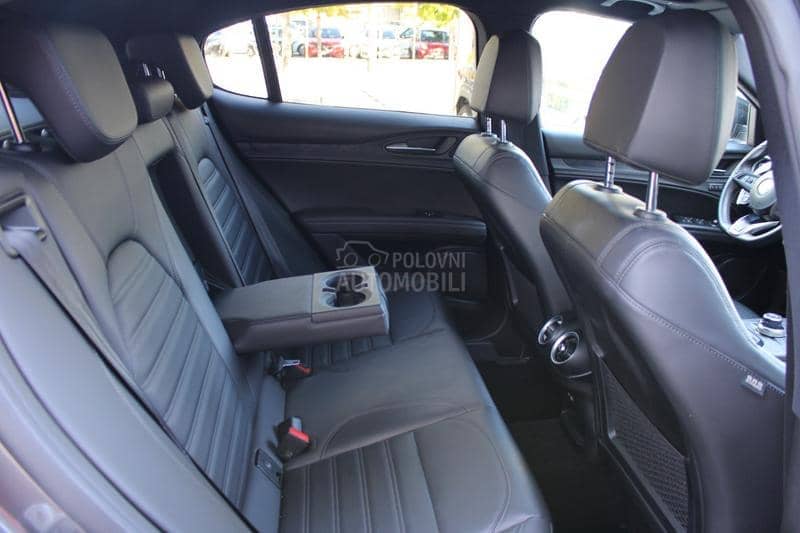 Alfa Romeo Stelvio 2.0 SPRINT Q4 AUT