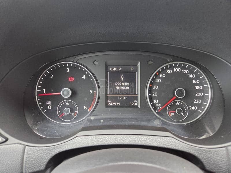 Volkswagen Sharan 2.o tdi dsg 4x4 led