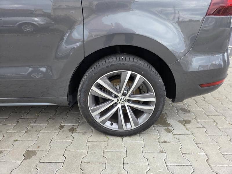 Volkswagen Sharan 2.o tdi dsg 4x4 led