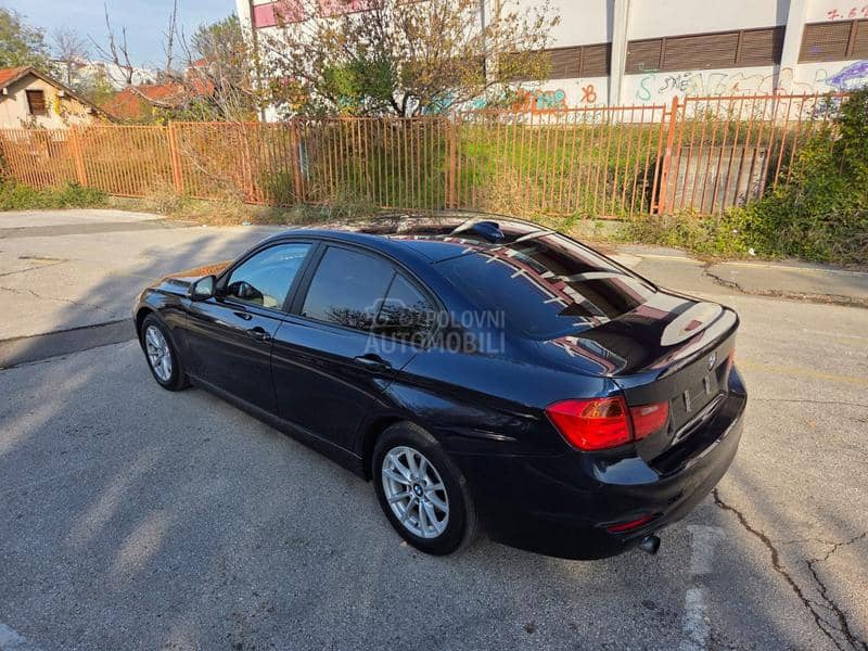 BMW 320 i MATIK NOV NOV