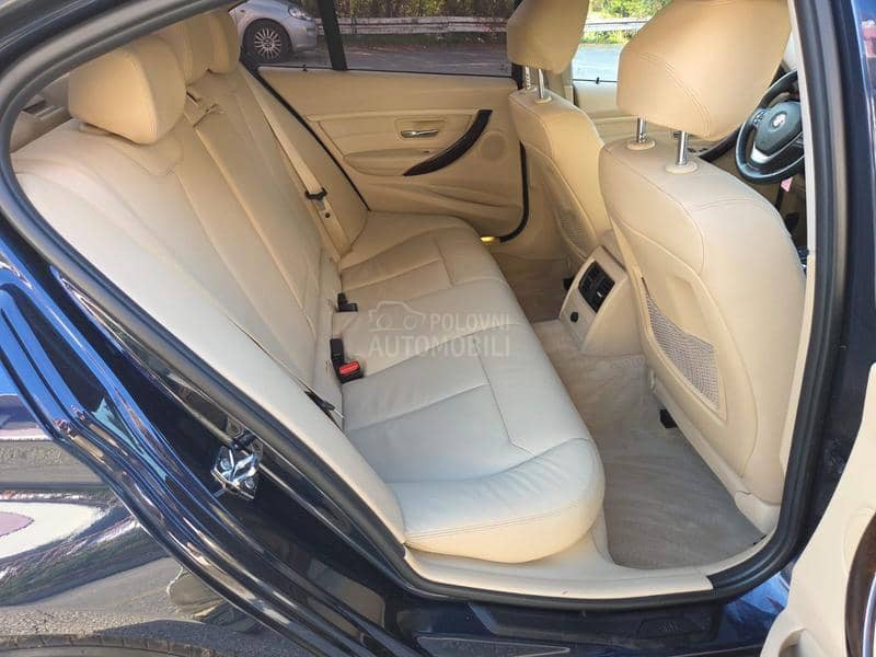 BMW 320 i MATIK NOV NOV