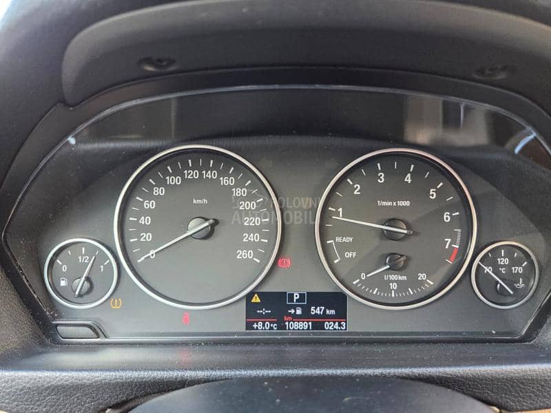 BMW 320 i MATIK NOV NOV