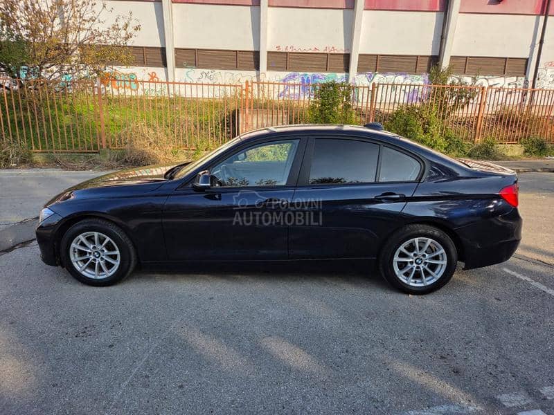 BMW 320 i MATIK NOV NOV