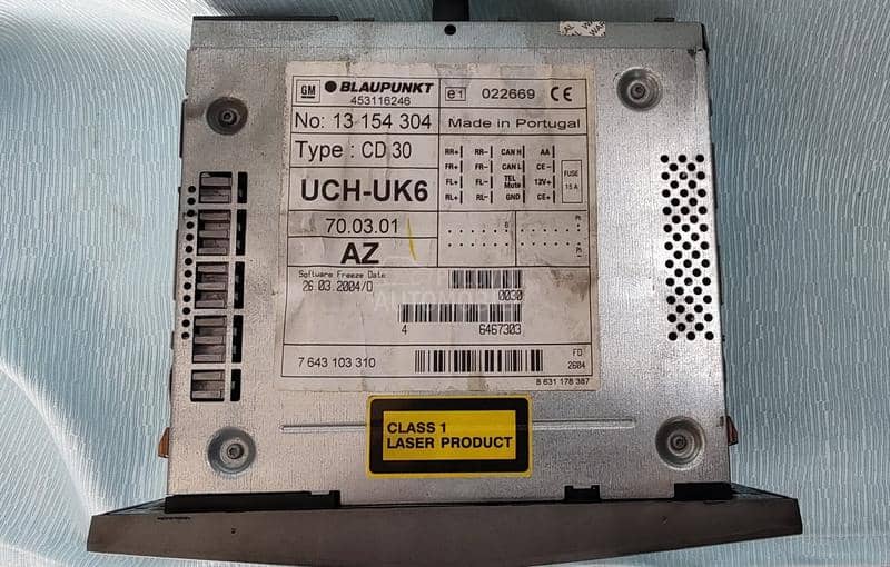 Fabrički radio  Astra H