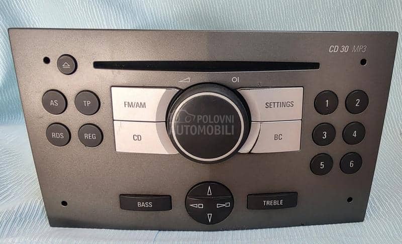 Fabrički radio  Astra H